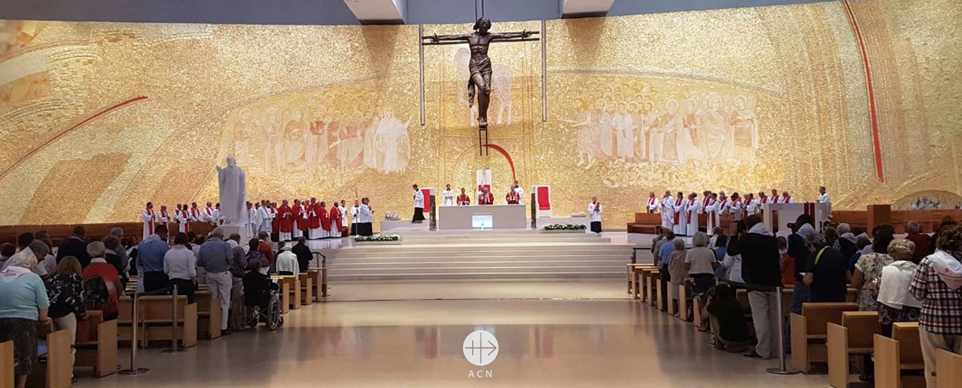 Cardenal Mauro Piacenza: “Fátima y ACN tienen mucho en común”