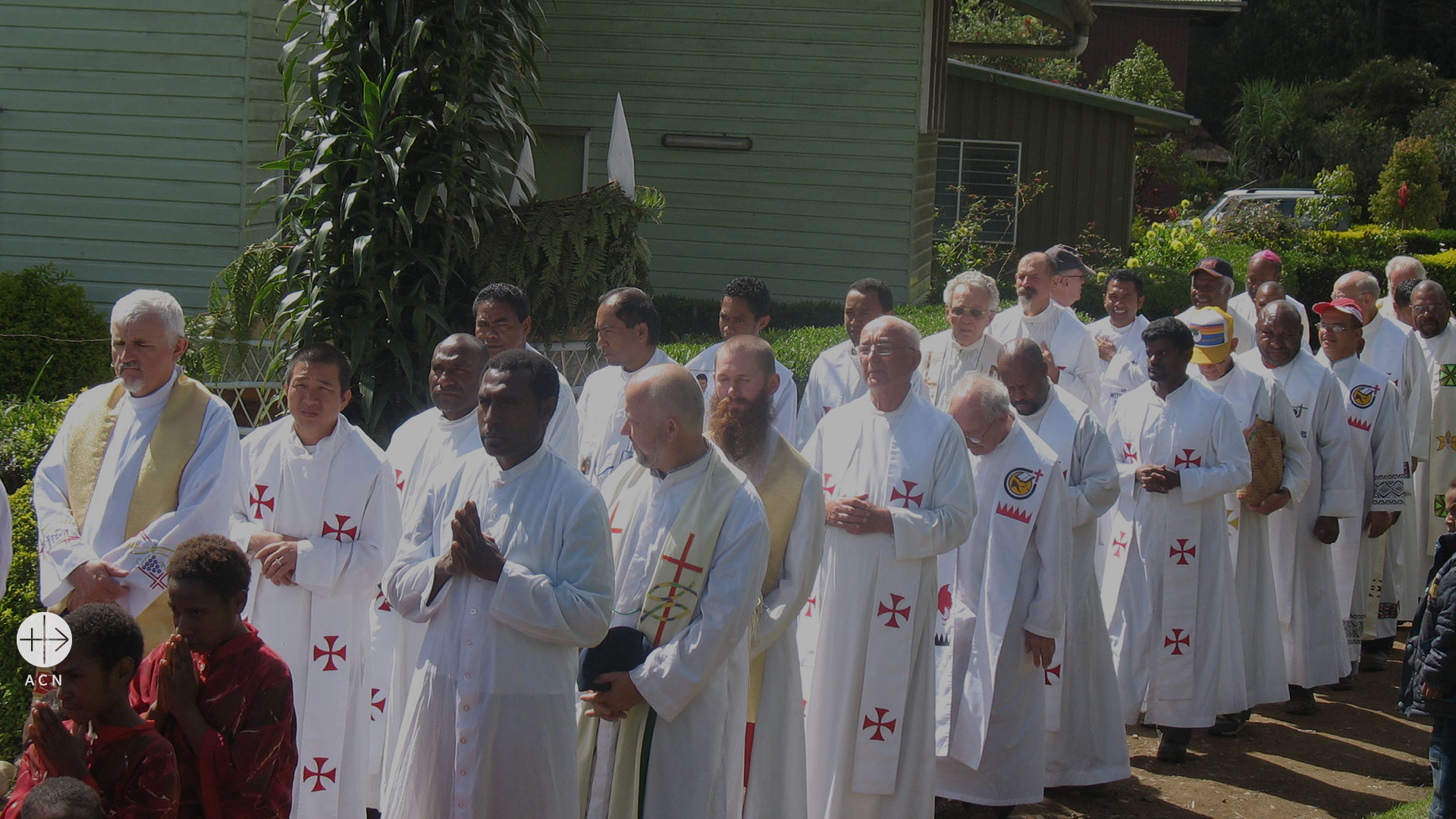 Nueva Guinea – Los 26 sacerdotes de la Diócesis de Wabag agradecen los estipendios de Misas