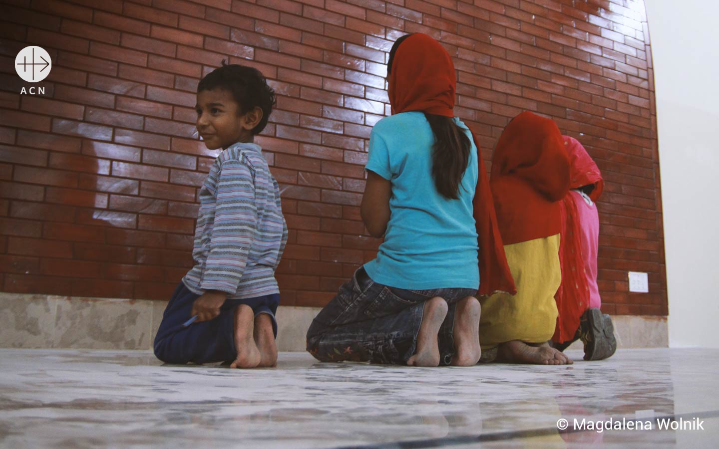 Dios es luz en la difícil vida de una niña católica pakistaní