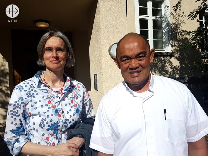 Irene Eschmann (project officer fro ASIA at ACN) with Archbishop Peter Loy Chong (Archbishop of Suva diocese in Fiji)during his visit at the during his visit at the ACN headquarters