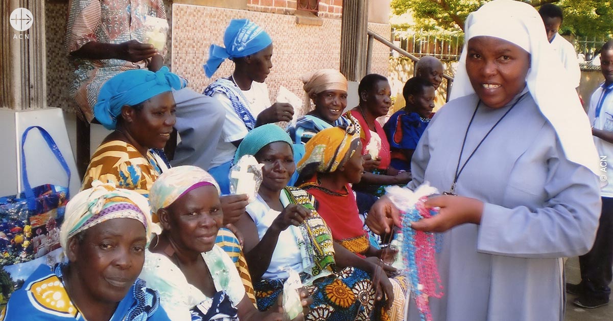 Historia de éxito: Rosarios, libros y 30 bicicletas para el apostolado de Fátima en la Diócesis de Ifakara, Tanzania