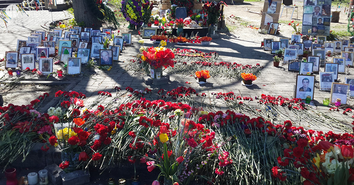 Ukraine: “People are yearning for oases of peace”
