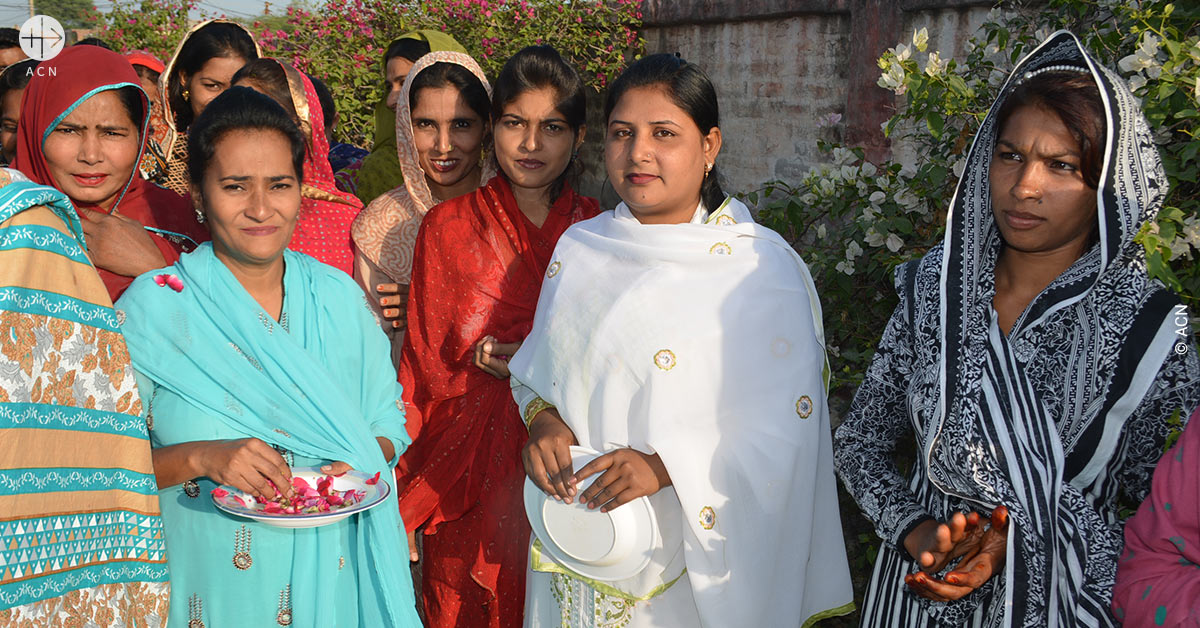 Pakistán: Un coche para la parroquia de Khushpur