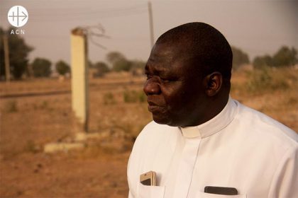 John Bakeni, responsable de coordinar la ayuda a los supervivientes de los ataques y a las personas desplazadas por la violencia en su diócesis de origen, Maiduguri, al norte de Nigeria.