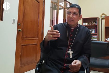 Mons. Jorge Solórzano Pérez, obispo de Granada.