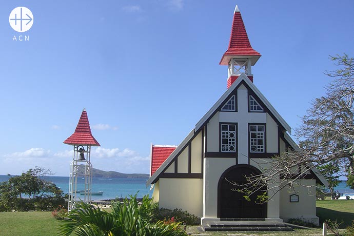 Isla Mauricio: “El Papa ensambla el mosaico que forma nuestra isla”.