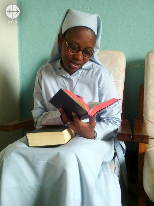 Success Story: Prayer books for religious sisters in Tanzania