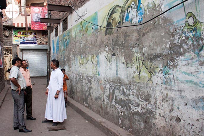 Visit of the St. Joseph's Colony, located in a Christian-dominated neighborhood of Lahore, where an enraged mob torched dozens of houses following allegations of blasphemy against a Christian man in March 2013. It appeared that the man had been falsely accused of blasphemy.