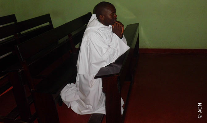 Formación continua para formadores: “Es sacerdote para vosotros”.