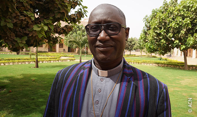 P. Pierre Claver Belemsigri, secretario general de la Conferencia Episcopal de Burkina Faso y Níger.