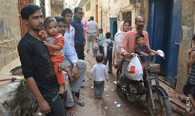Pakistan: Christians denied COVID-19 aid.