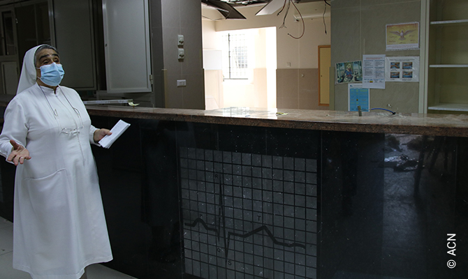La directrice de l’hôpital des Sœurs du Rosaire de Beyrouth déclare : « Nous devons sortir des décombres ».