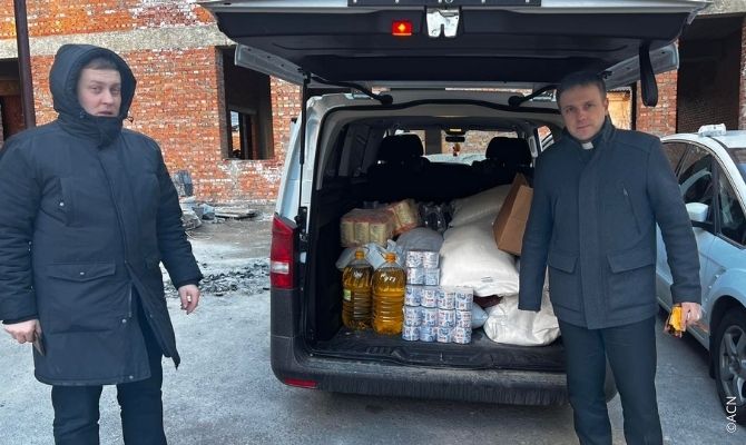 L'évêque et l'évêque auxiliaire du diocèse de Kiev-Zhytomyr.
