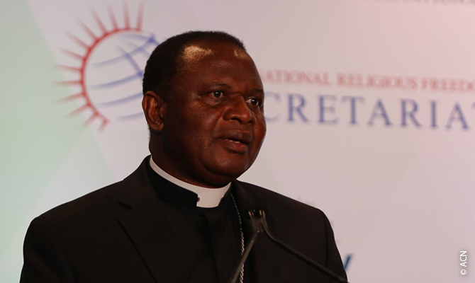 Mons. Jude Ayodeji Arogundade, obispo de Ondo (Nigeria)