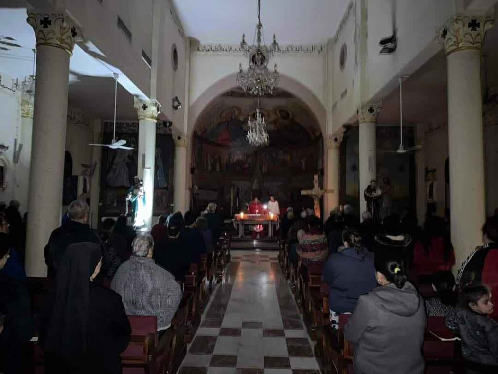 Messe à la paroisse de la Sainte Famille à Gaza