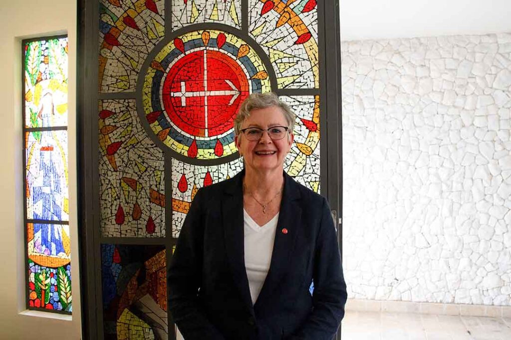 Regina Lynch (Geschäftsführende Präsidentin von ACN International)ACN Brasilien - in der Kapelle.während ihres Besuchs im brasilianischen Nationalbüro in Sao Paulo, Brasilien August 2023
