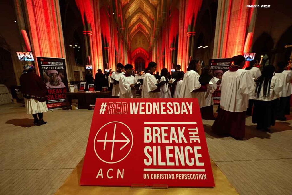 Messe du mercredi rouge le 22.11.2023 à la cathédrale St George, Southwark, à Londres
