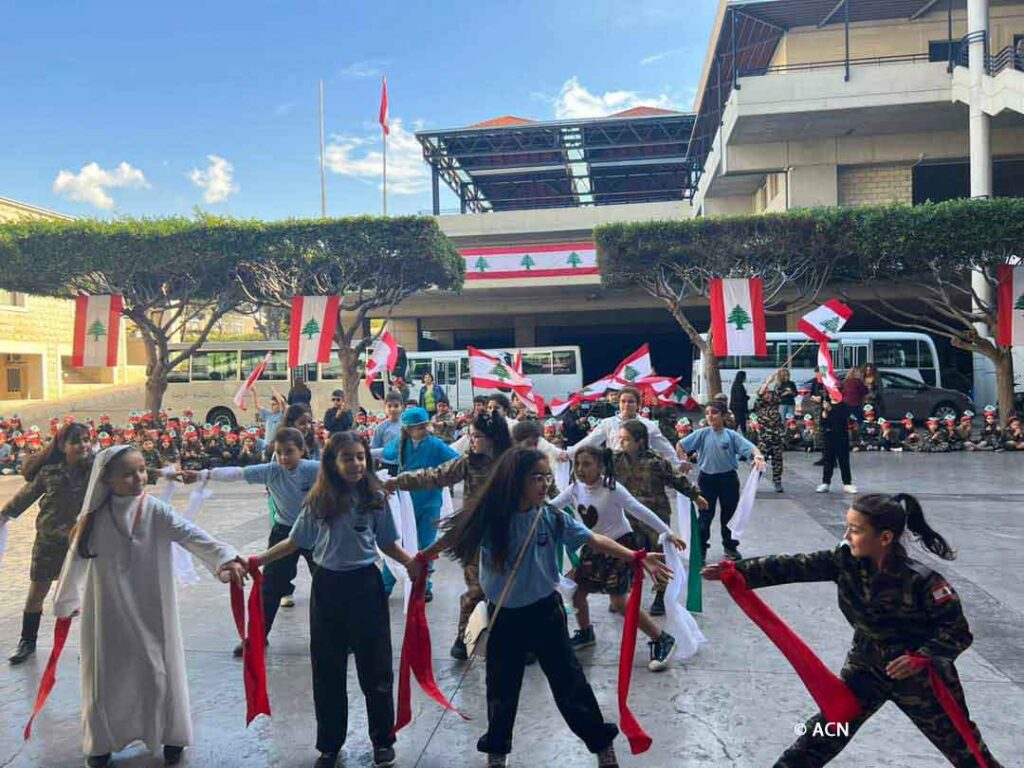 Apoyo de emergencia a 2 escuelas de la congregación "Soeurs missionnaires de Notre Dame des Apôtres".