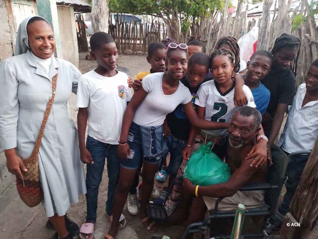 Work with children and adolescents is a very important part of the mission of the “Lauritas”