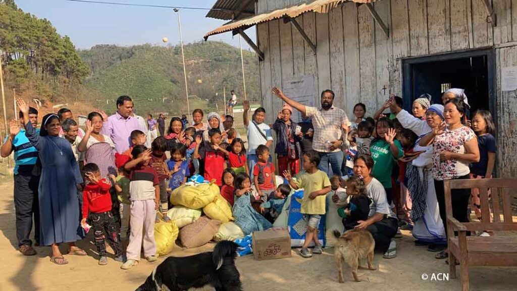 Ayuda de emergencia para los desplazados por los enfrentamientos en Manipur
