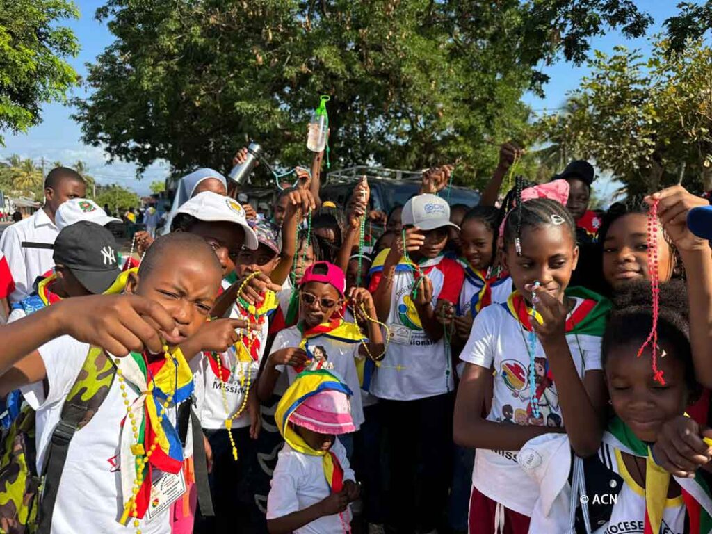 Children praying the rosary in the Diocese of Pemba, Mozambique