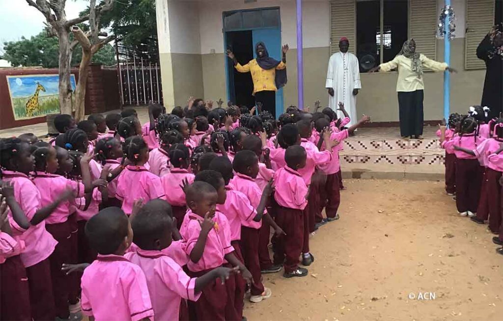 Visita pastoral a la Escuela Comboniana en Sudán