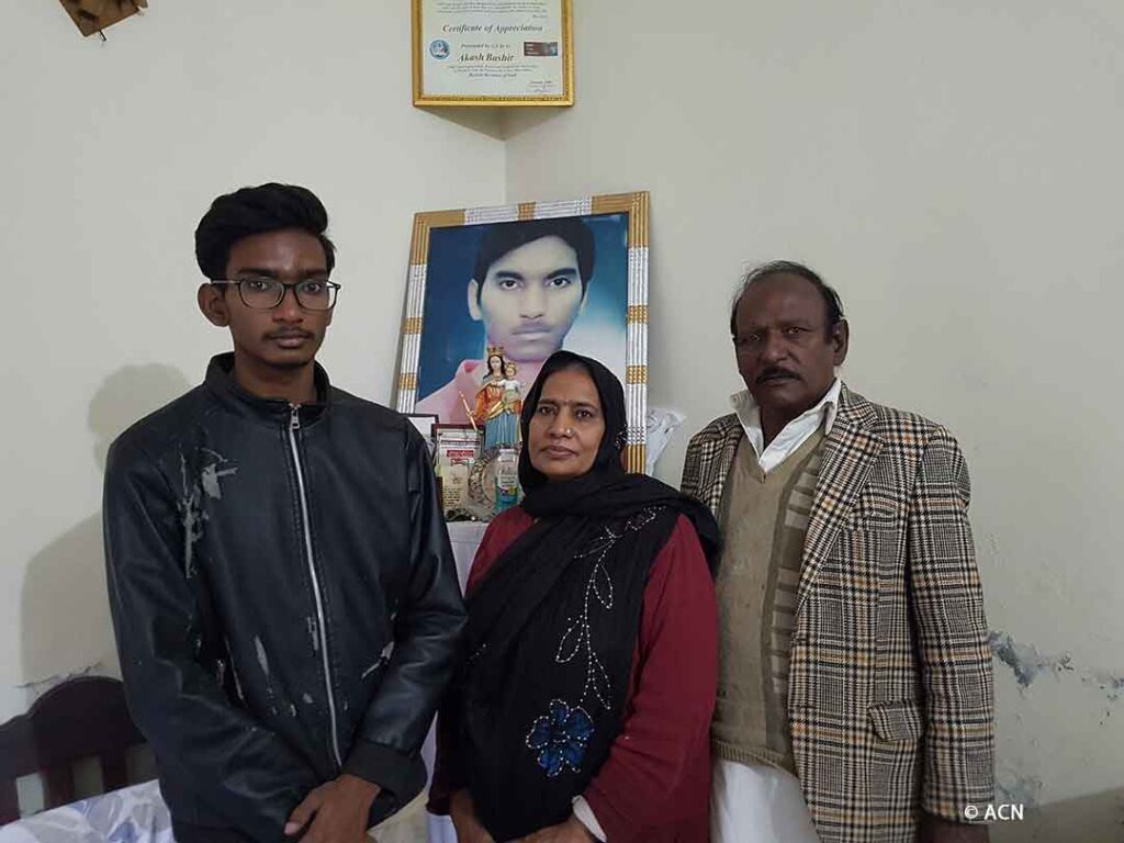 Die Familie von Akash Bashir hofft auf seine Heiligsprechung.