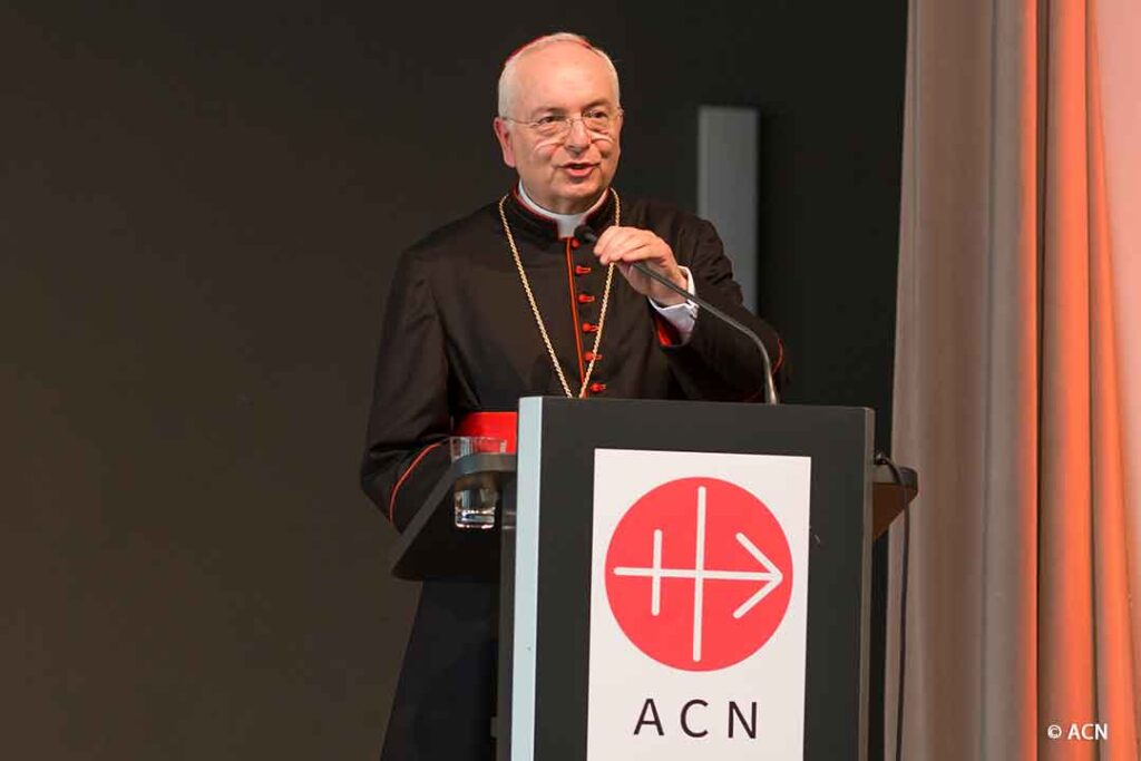 Cardenal Piacenza: "Los proyectos de AIN son un gran consuelo allí donde la Iglesia más lo necesita"