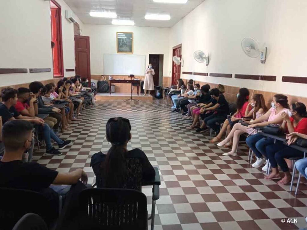 El trabajo con los jóvenes también es un aspecto importante de la misión de las Sanchinas
