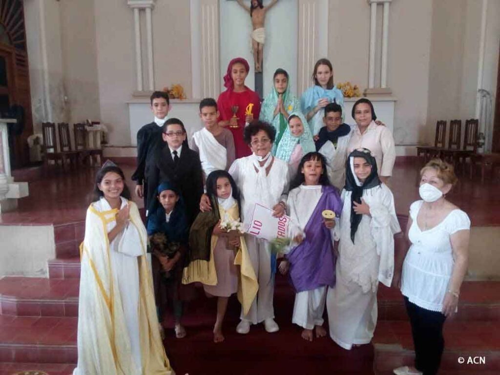 Las hermanas ayudan a las familias a transmitir valores cristianos a sus hijos