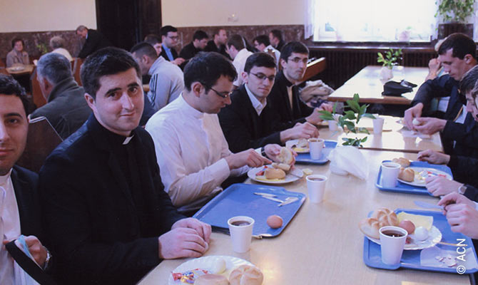 Training of seminarians from the diocese of Iași.