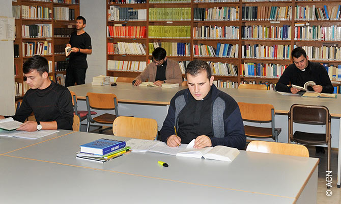 Joint training of seminarians from Albania and Kosovo.